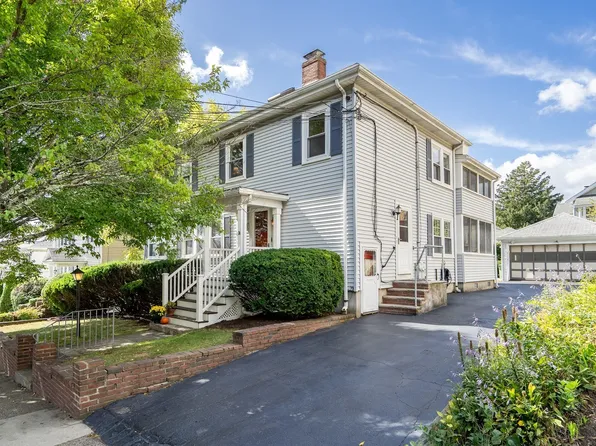 30 Oakley Rd #2, Watertown, MA 02472