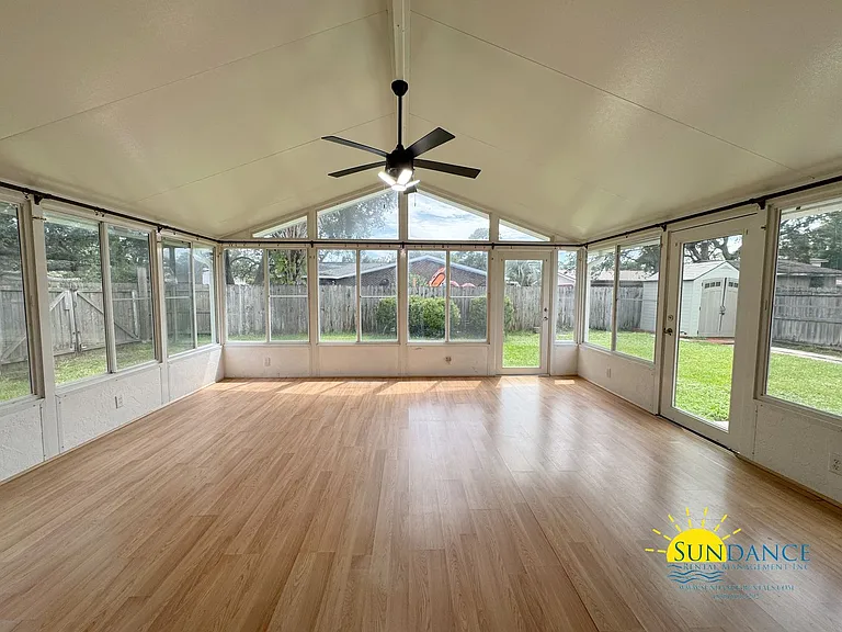 1501 Royal Palm Dr — Photo 23