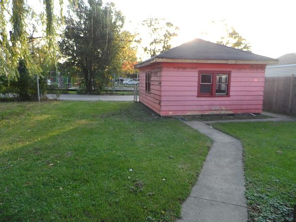 3rd image of 151 22nd Ave