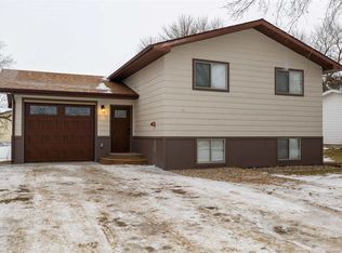 405 1st Ave SW, Surrey, ND 58785
