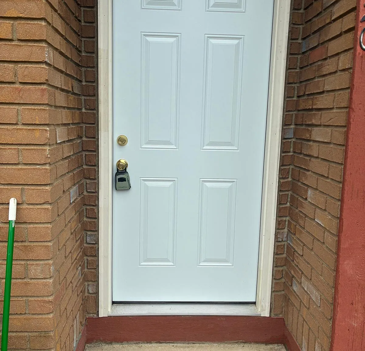 2 bed, 472 sqft, $1,300 — Photo 2