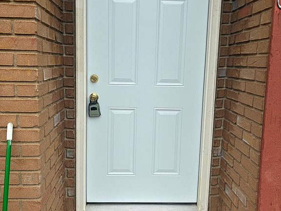 2nd image of 2620 Sawbury Blvd #2620