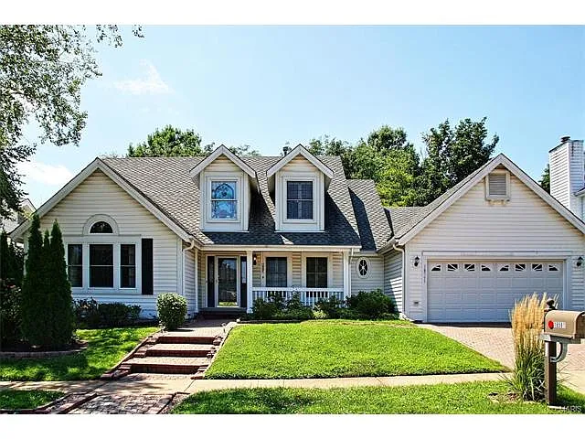 16561 Centerpointe Dr photo 1