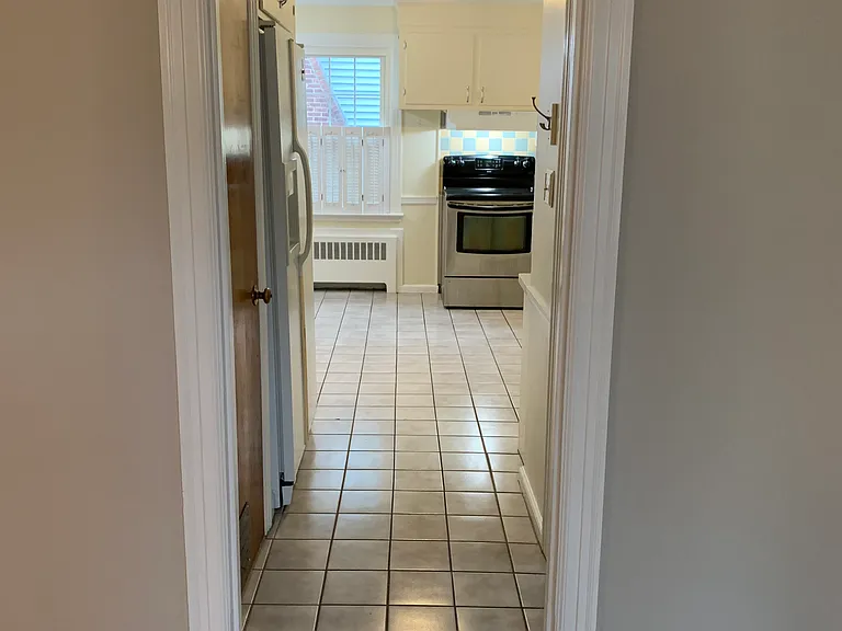 37 Spring Garden St — Photo 35