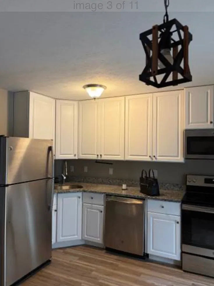 2 bed, 1.5 bath, 1470 sqft, $2,000 — Photo 3