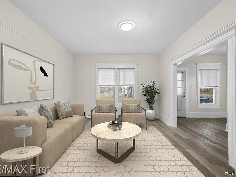 556 Leicester Ct — Photo 7