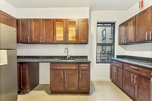 Rented by Pistilli Realty Group | media 11