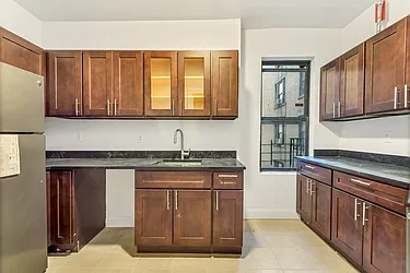 Rented by Pistilli Realty Group