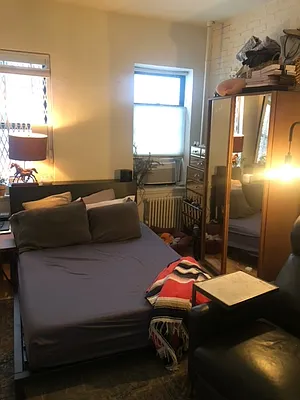 Rented by City Connections Realty | media 4