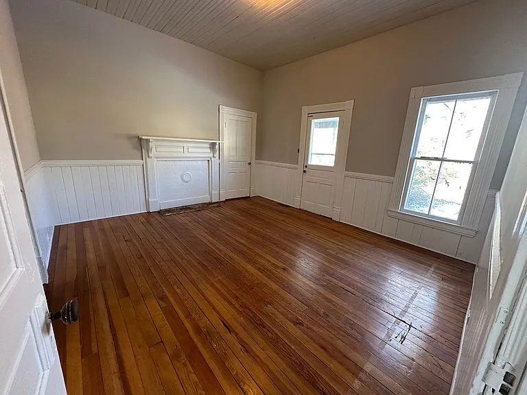 229 Wagner St — Photo 10
