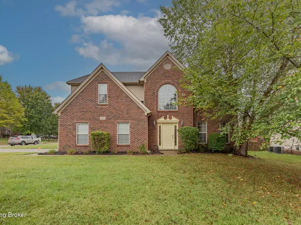 10501 Providence Dr, Louisville, KY 40291