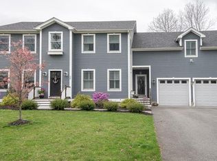 24 Townsend St, Barrington, RI 02806