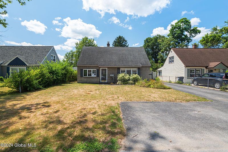 2nd image of 1021 Obrien Avenue