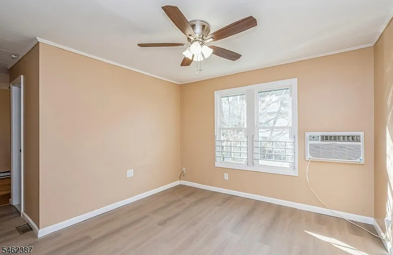 1 bed, 1.0 bath, $1,800 — Photo 4