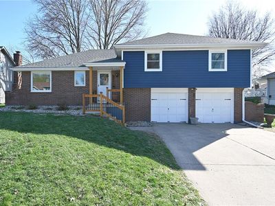 8403 Spring Valley Rd, Belton, MO, 64012