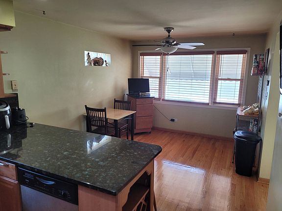 4th image of 282 Bensley Ave