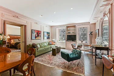 465 Park Avenue, #409