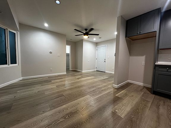 5th image of 00-1007 E Ocean Blvd #6