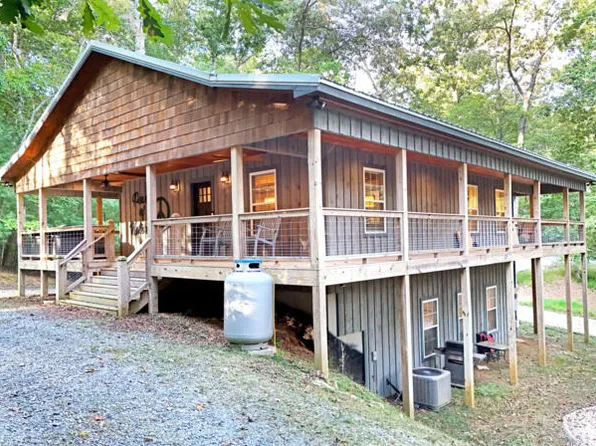 747 Matrix Ln, Ellijay, GA 30540