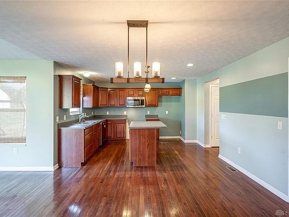 2nd image of 622 Colony Trl