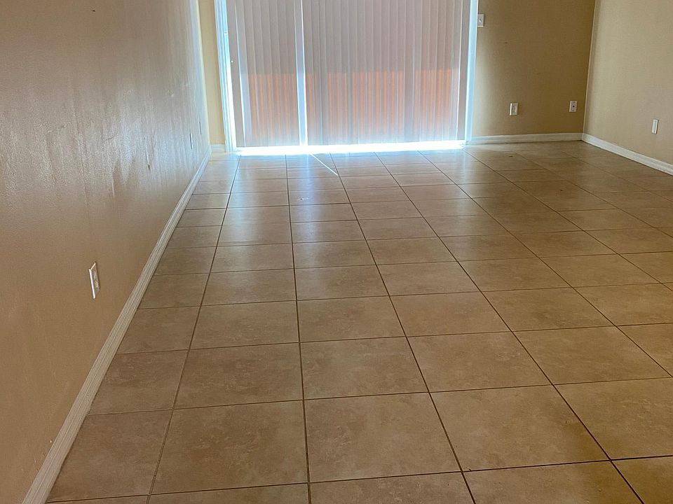 1st image of 4780 Tangerine Ave