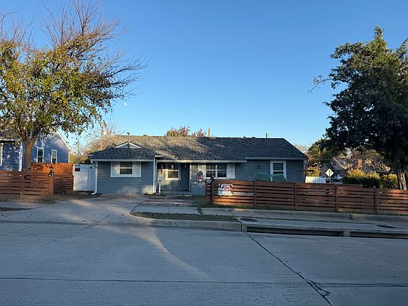 2nd image of 2112 Brookhollow Dr