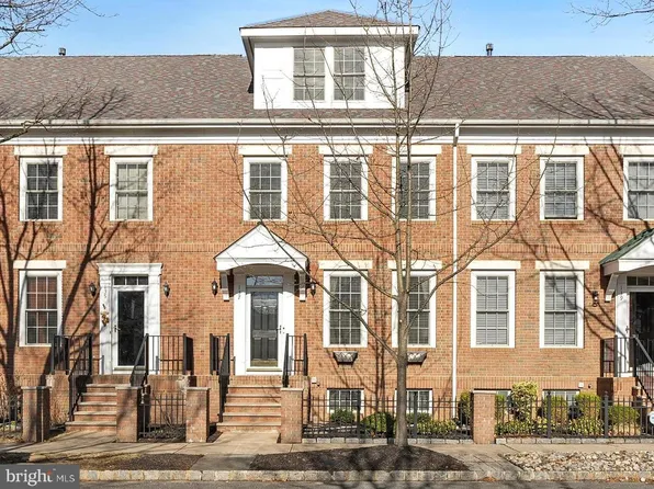 137 Heritage St, Robbinsville, NJ 08691