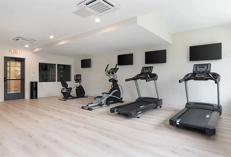 Orris Townhomes — Photo 12