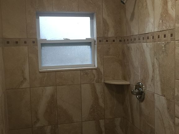 3rd image of 3915 N Clearfield Ave #2