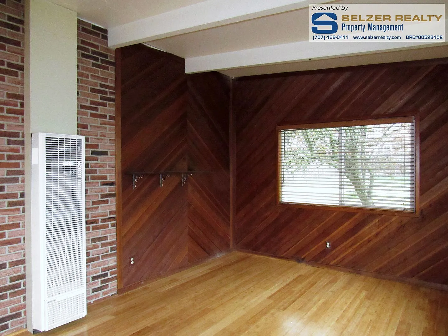 Cozy 3 bd. home on the westside! — Photo 3