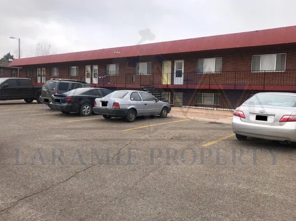 702 Downey St APT 17, Laramie, WY 82072