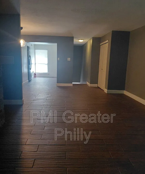407 Shawmont Ave #C