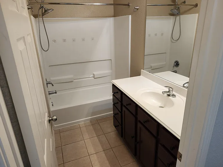 212 Judge King Dr — Photo 14