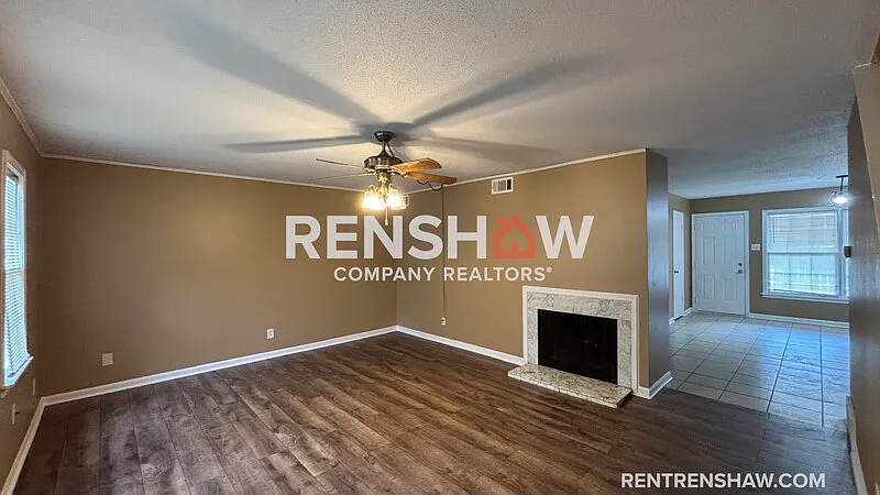 3 bed, 2.0 bath, 1670 sqft, $1,390 — Photo 2