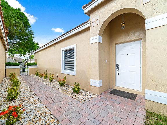 4th image of 3962 NW 62nd Court