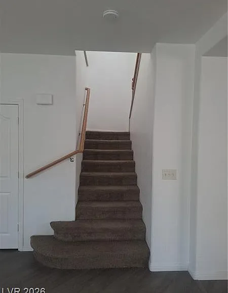 304 Raptors View Ave — Photo 8