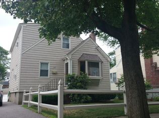 33 Vogel St, West Roxbury, MA 02132
