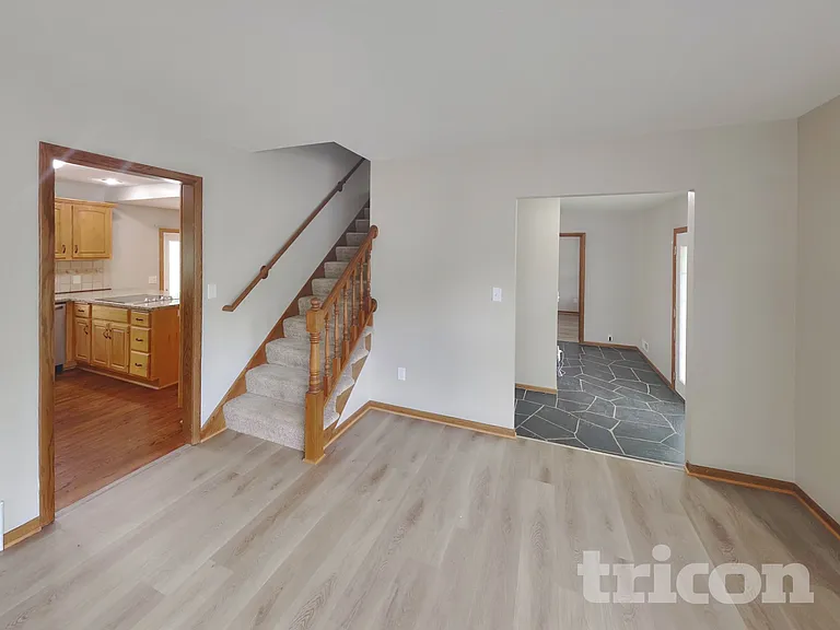3301 Skyview Dr — Photo 5