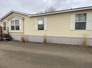 109 4th Ave SE, Watford City, ND 58854
