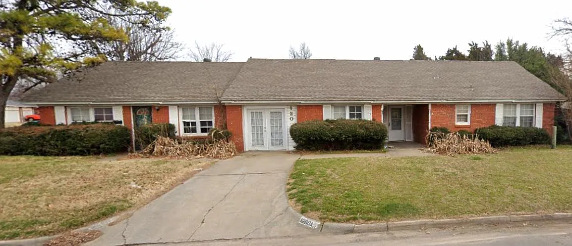 3 bed, 1414 sqft, $1,375 — Photo 1