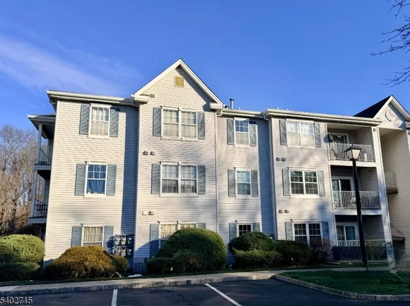 109 Stratford Place, Bridgewater Twp., NJ 08805