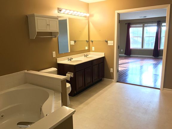 5th image of 6549 Amherst Way