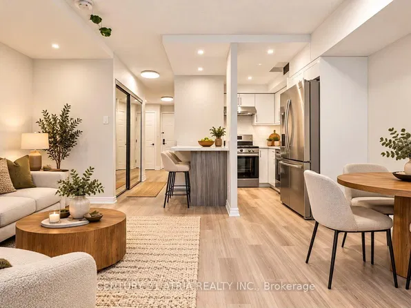 55 Centre Ave #2205, Toronto, ON M5G 2H5