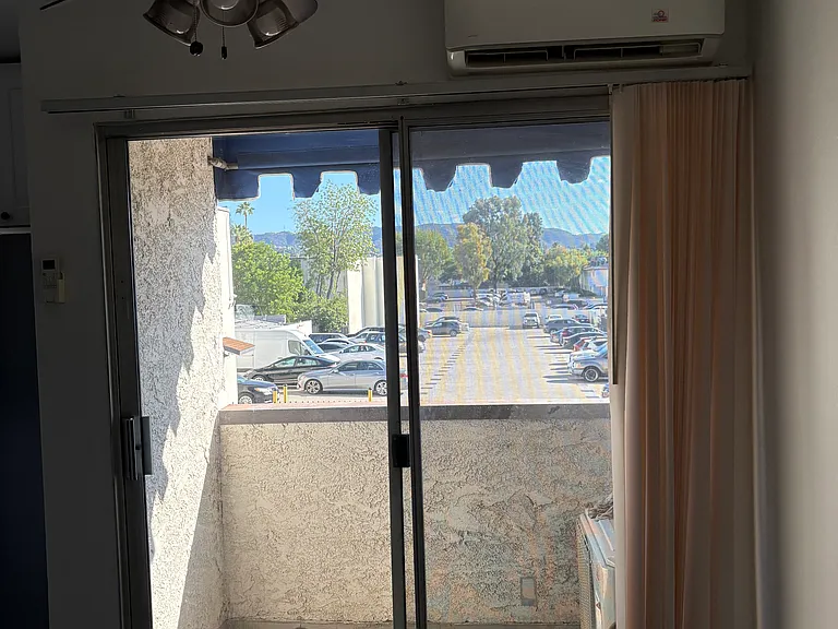 18530 Hatteras St #327 — Photo 8