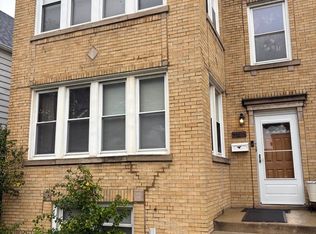 3523 N Whipple St, Chicago, IL 60618