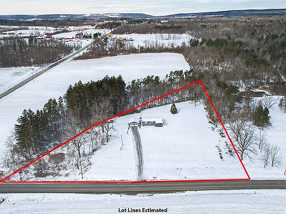 3rd image of 3388 Armstrong Rd