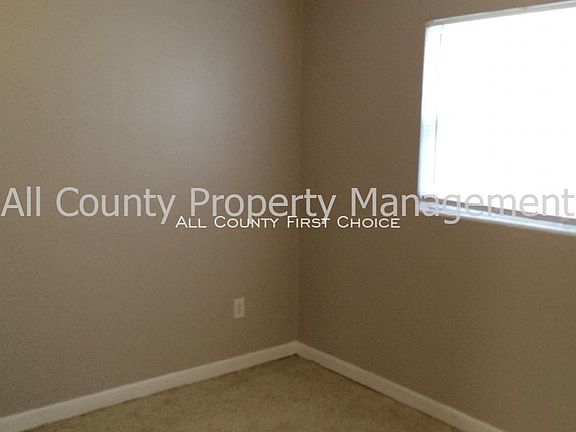 5th image of 1530 Carmel Ave APT 1