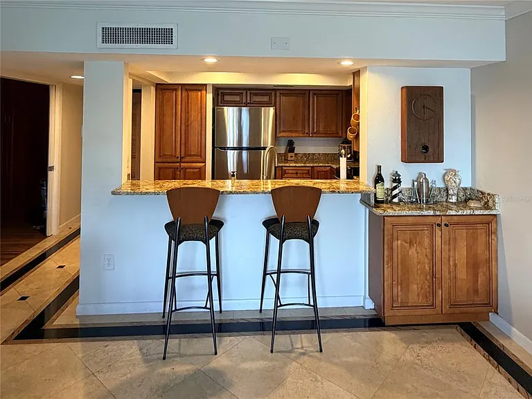 5020 Bayshore Blvd #303 — Photo 6