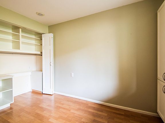 2nd image of 10113 NE 12th St APT 10