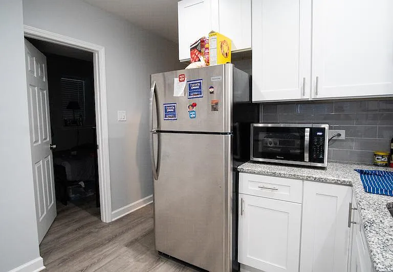3225 N Wilton Ave #G — Photo 9